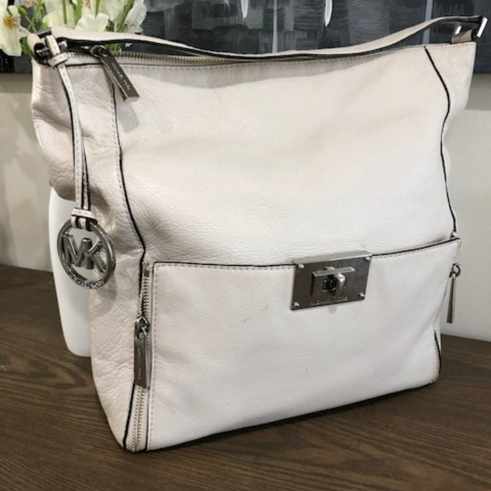 Michael Kors Large Sloughy Hobo Shoulder Leather Bag Tan